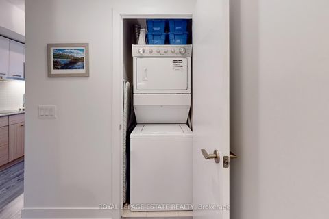 Photo 15 at 306 - 170 Chiltern Hill Road, Cedarvale, Toronto