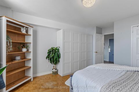 Photo 13 at 1603 - 10 Parkway Forest Drive, Henry Farm, Toronto