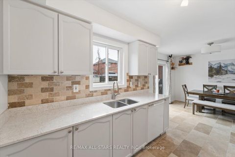 Photo 12 at 62 Reddenhurst Crescent, Keswick South, Georgina
