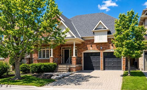 Photo 0 at 19 Weslock Crescent, Bayview Northeast, Aurora
