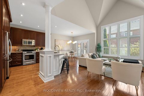 Photo 10 at 19 Weslock Crescent, Bayview Northeast, Aurora