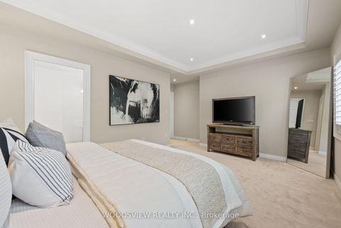 Photo 21 at 19 Weslock Crescent, Bayview Northeast, Aurora