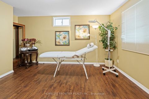 Photo 18 at 55 Attridge Drive, Aurora Village, Aurora