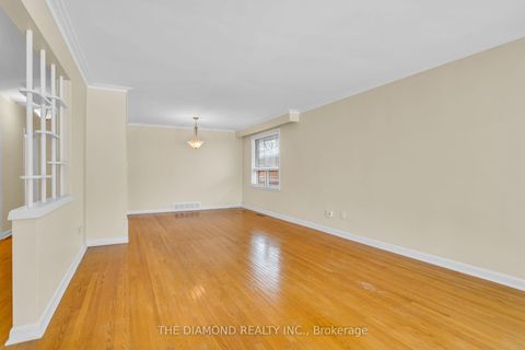Photo 9 at 100 Summitcrest Drive, Richview, Toronto