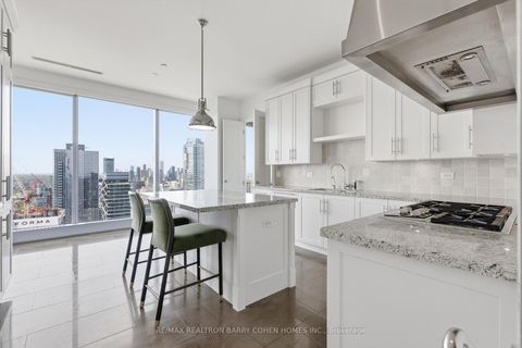 Photo 8 at 4502 - 183 Wellington Street W, Waterfront Communities C1, Toronto