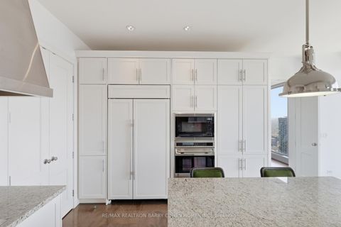 Photo 10 at 4502 - 183 Wellington Street W, Waterfront Communities C1, Toronto