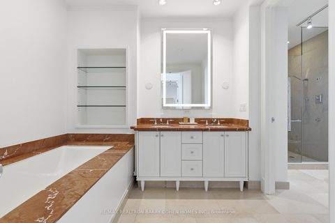 Photo 16 at 4502 - 183 Wellington Street W, Waterfront Communities C1, Toronto