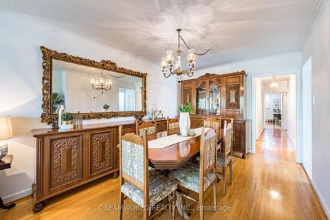 Photo 9 at 18 Hucknall Road, York University Heights, Toronto