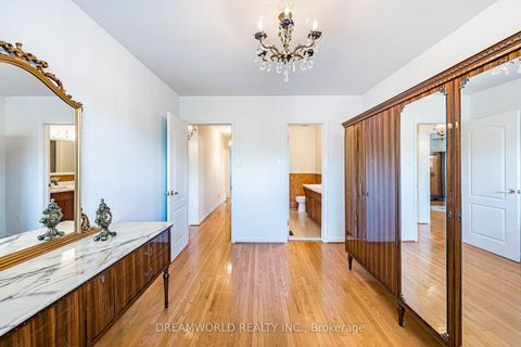 Photo 24 at 18 Hucknall Road, York University Heights, Toronto