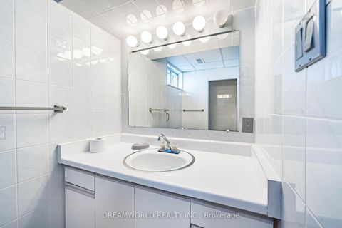 Photo 39 at 18 Hucknall Road, York University Heights, Toronto