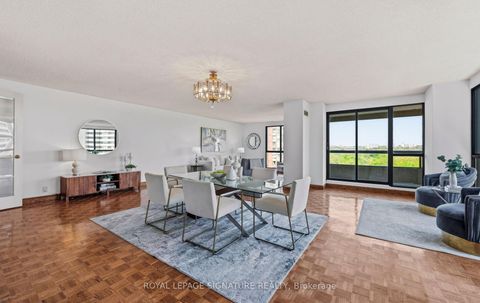 Photo 3 at 805 - 3 Concorde Place, Don Mills, Toronto