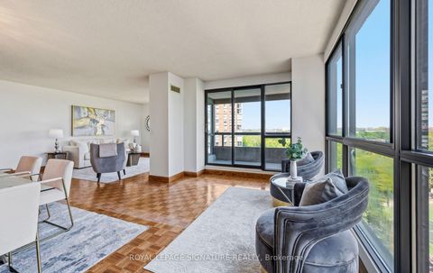 Photo 5 at 805 - 3 Concorde Place, Don Mills, Toronto