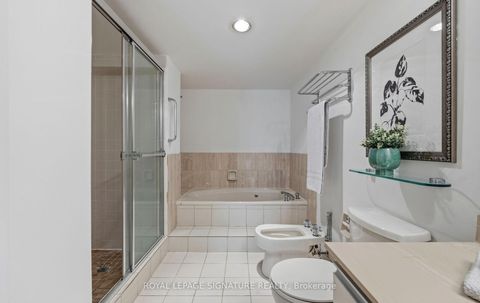 Photo 15 at 805 - 3 Concorde Place, Don Mills, Toronto