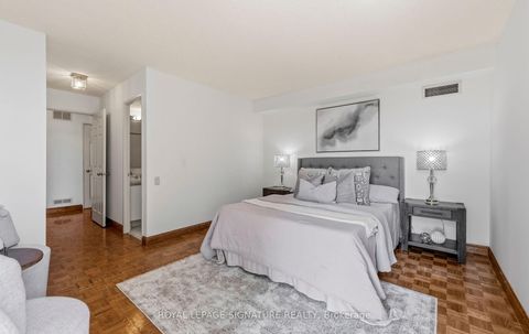 Photo 17 at 805 - 3 Concorde Place, Don Mills, Toronto