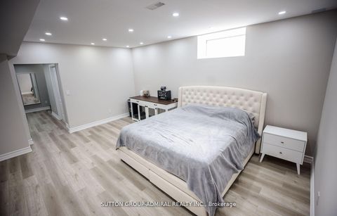 Photo 33 at 62 Bond Crescent, Oak Ridges, Richmond Hill