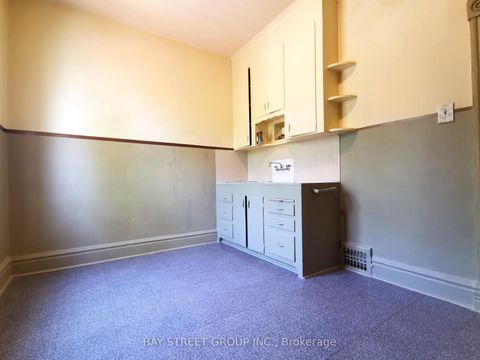 Photo 19 at 35 Borden Street, University, Toronto