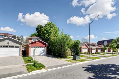 Photo 2 at 44 Lund Street N, North Richvale, Richmond Hill