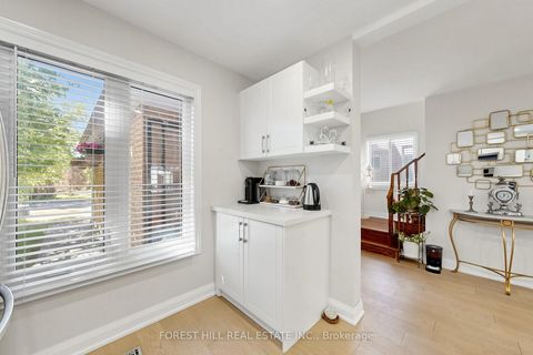 Photo 17 at 44 Lund Street N, North Richvale, Richmond Hill