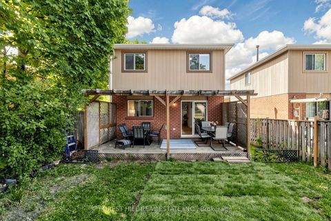 Photo 43 at 44 Lund Street N, North Richvale, Richmond Hill