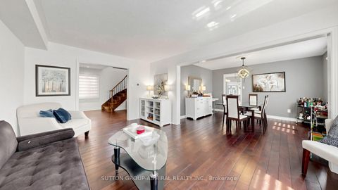 Photo 6 at 71 Oliver Lane, Maple, Vaughan