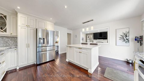 Photo 10 at 71 Oliver Lane, Maple, Vaughan