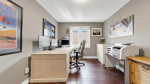 Photo 11 at 71 Oliver Lane, Maple, Vaughan