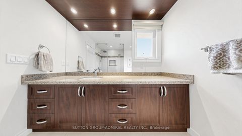 Photo 18 at 71 Oliver Lane, Maple, Vaughan