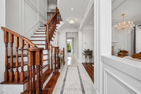 Photo 2 at 156 Tower Hill Road, Jefferson, Richmond Hill