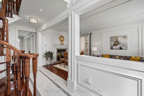 Photo 3 at 156 Tower Hill Road, Jefferson, Richmond Hill