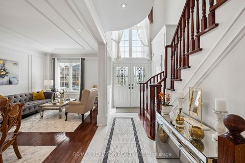 Photo 4 at 156 Tower Hill Road, Jefferson, Richmond Hill