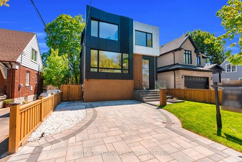 Photo 7 at 7 Bentley Drive, Queensway, Toronto