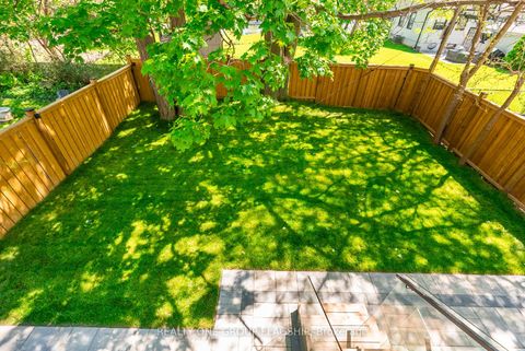 Photo 12 at 7 Bentley Drive, Queensway, Toronto