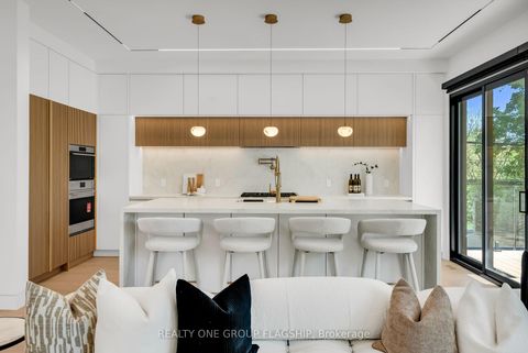 Photo 20 at 7 Bentley Drive, Queensway, Toronto