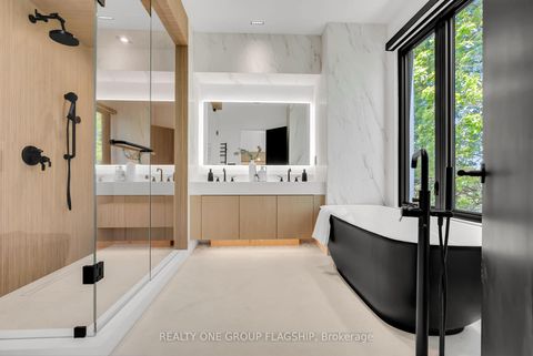 Photo 33 at 7 Bentley Drive, Queensway, Toronto