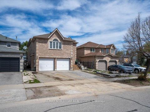 Photo 1 at 66 Stoneybrook Crescent, Ardagh, Barrie