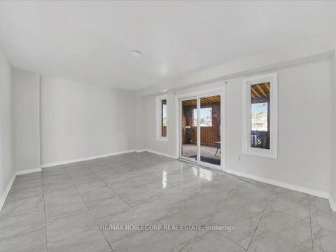 Photo 7 at 66 Stoneybrook Crescent, Ardagh, Barrie