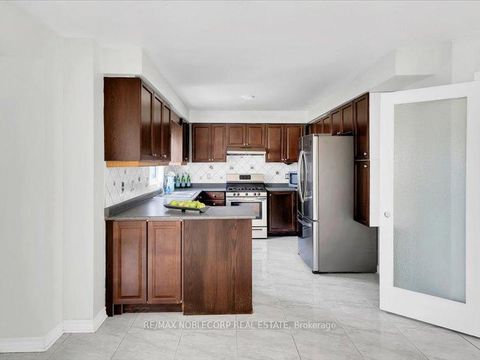 Photo 11 at 66 Stoneybrook Crescent, Ardagh, Barrie