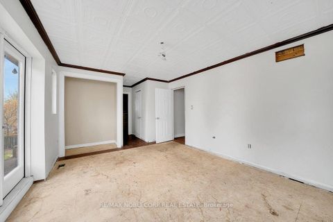Photo 24 at 66 Stoneybrook Crescent, Ardagh, Barrie