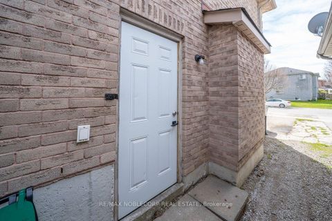 Photo 31 at 66 Stoneybrook Crescent, Ardagh, Barrie