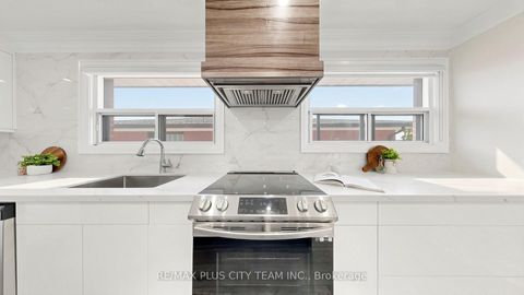 Photo 12 at 63 Picaro Drive, Jane Heights, Toronto