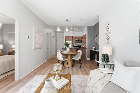 Photo 6 at 147 - 525 Wilson Avenue, Clanton Park, Toronto
