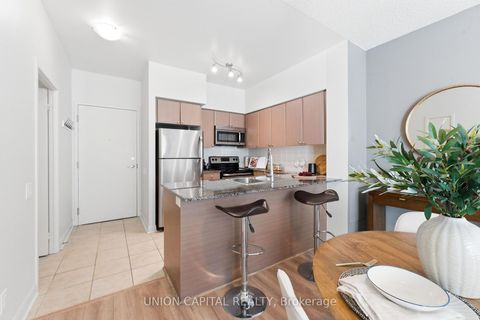 Photo 10 at 147 - 525 Wilson Avenue, Clanton Park, Toronto