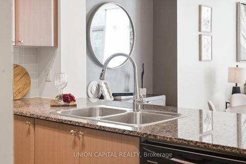Photo 15 at 147 - 525 Wilson Avenue, Clanton Park, Toronto