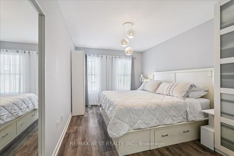 Photo 10 at 148 - 80 Parrotta Drive, Pelmo Park W5, Toronto