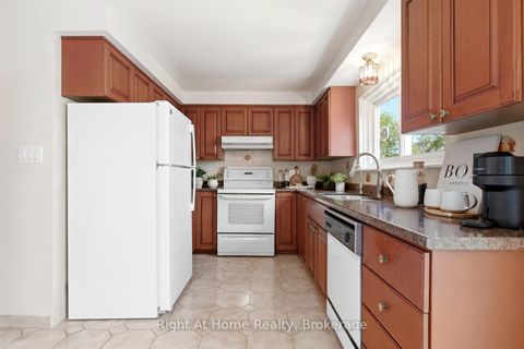 Photo 15 at 12 Pittmann Crescent, South West, Ajax