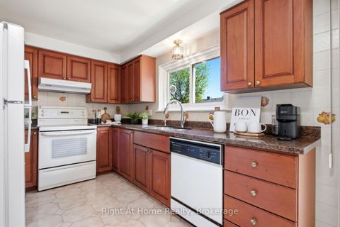 Photo 16 at 12 Pittmann Crescent, South West, Ajax