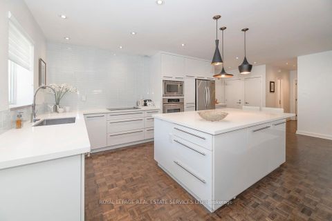 Photo 7 at 103 - 31 Rosedale Road, Moore Park, Toronto