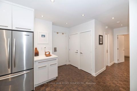 Photo 11 at 103 - 31 Rosedale Road, Moore Park, Toronto