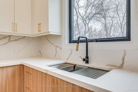 Photo 4 at 103 Kalmar Avenue, Cliffside, Toronto