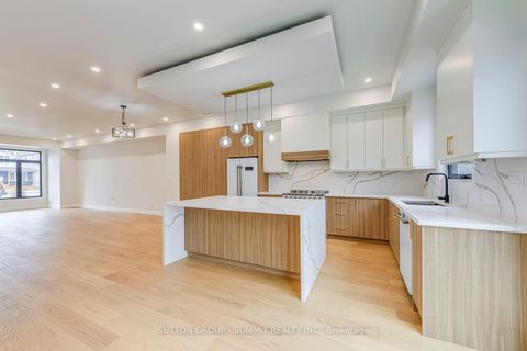 Photo 5 at 103 Kalmar Avenue, Cliffside, Toronto